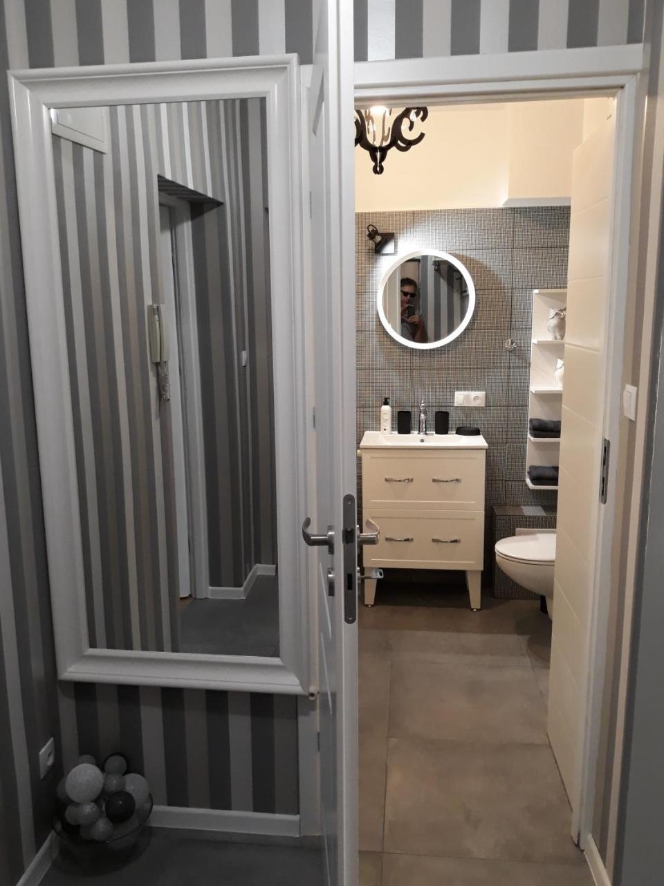 2 Bedroom City Center Apartment 卡托维兹 外观 照片